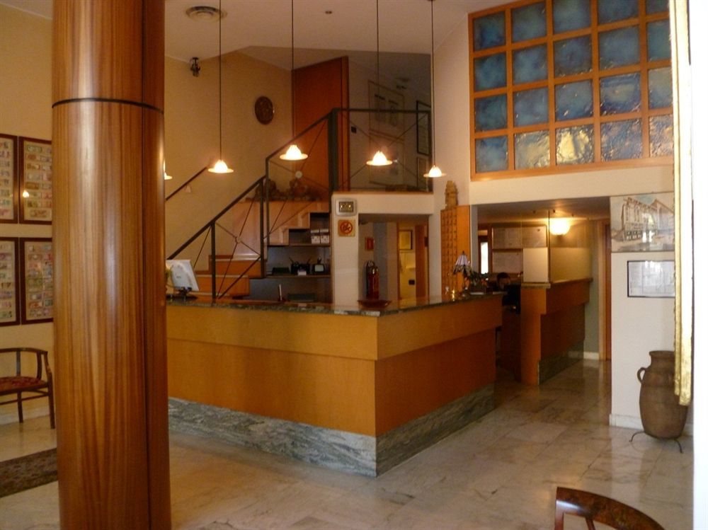 Hotel Astoria Gallarate Exteriör bild