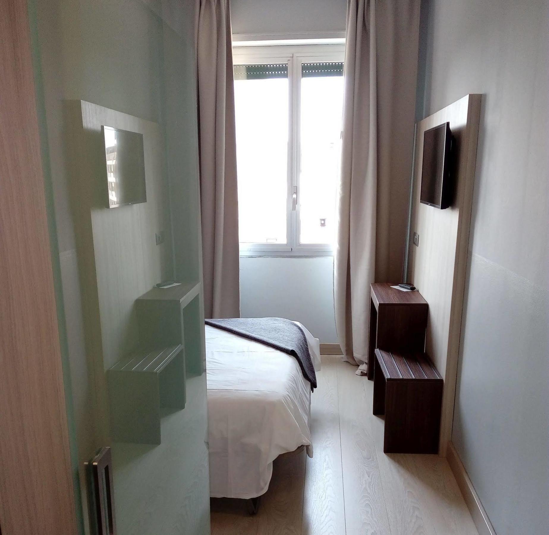 Hotel Astoria Gallarate Exteriör bild