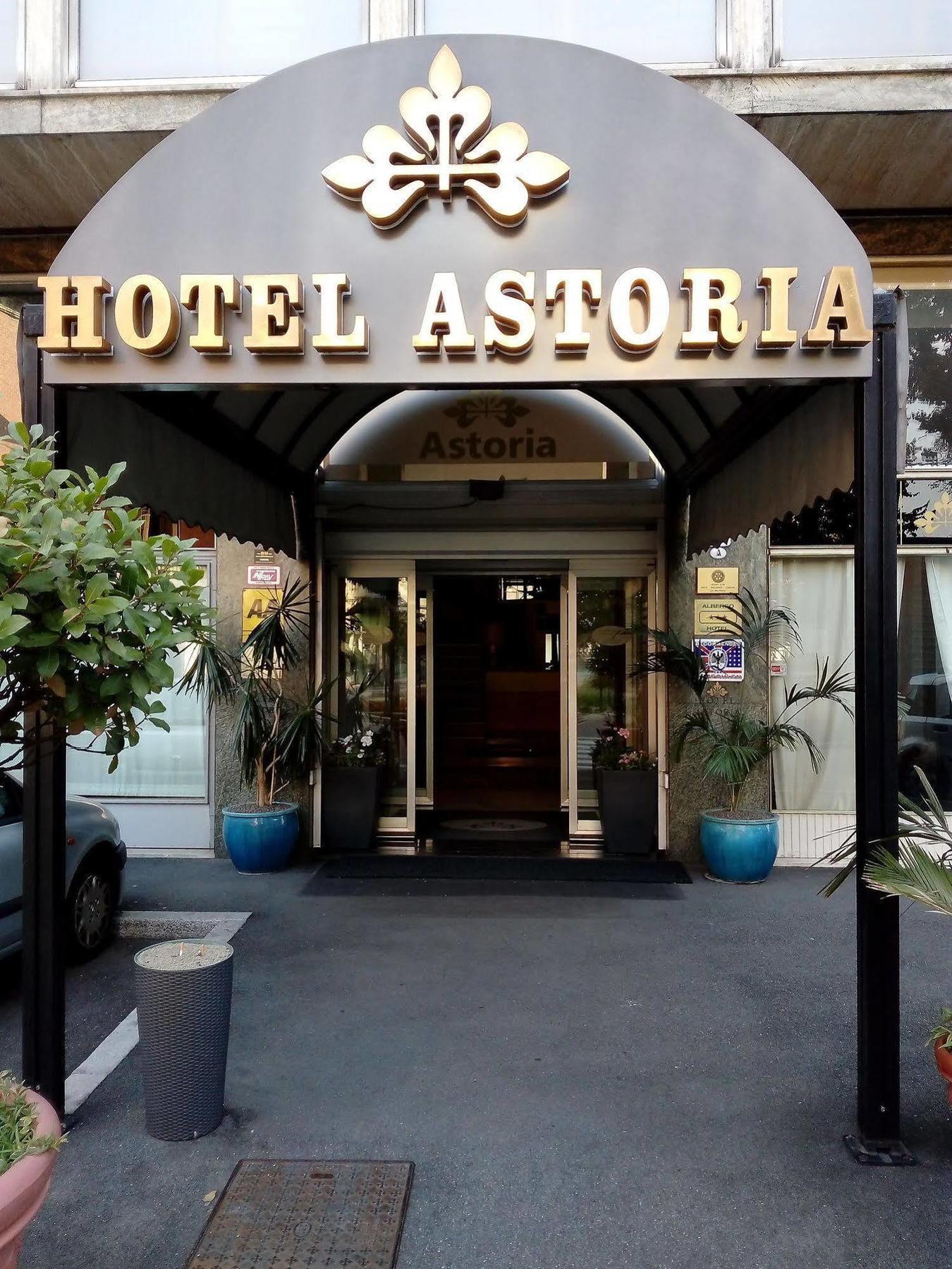 Hotel Astoria Gallarate Exteriör bild